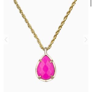 Kiri Necklace in Magenta